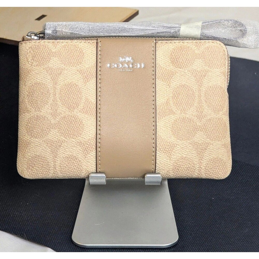 Coach Corner Zip Wristlet/Card Wallet - Taupe/Sand/Silver, Brand New